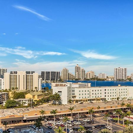 Deluxe Studio Balcony Bay View Amazing Pool Hotel Sunny Isles Beach Exterior photo