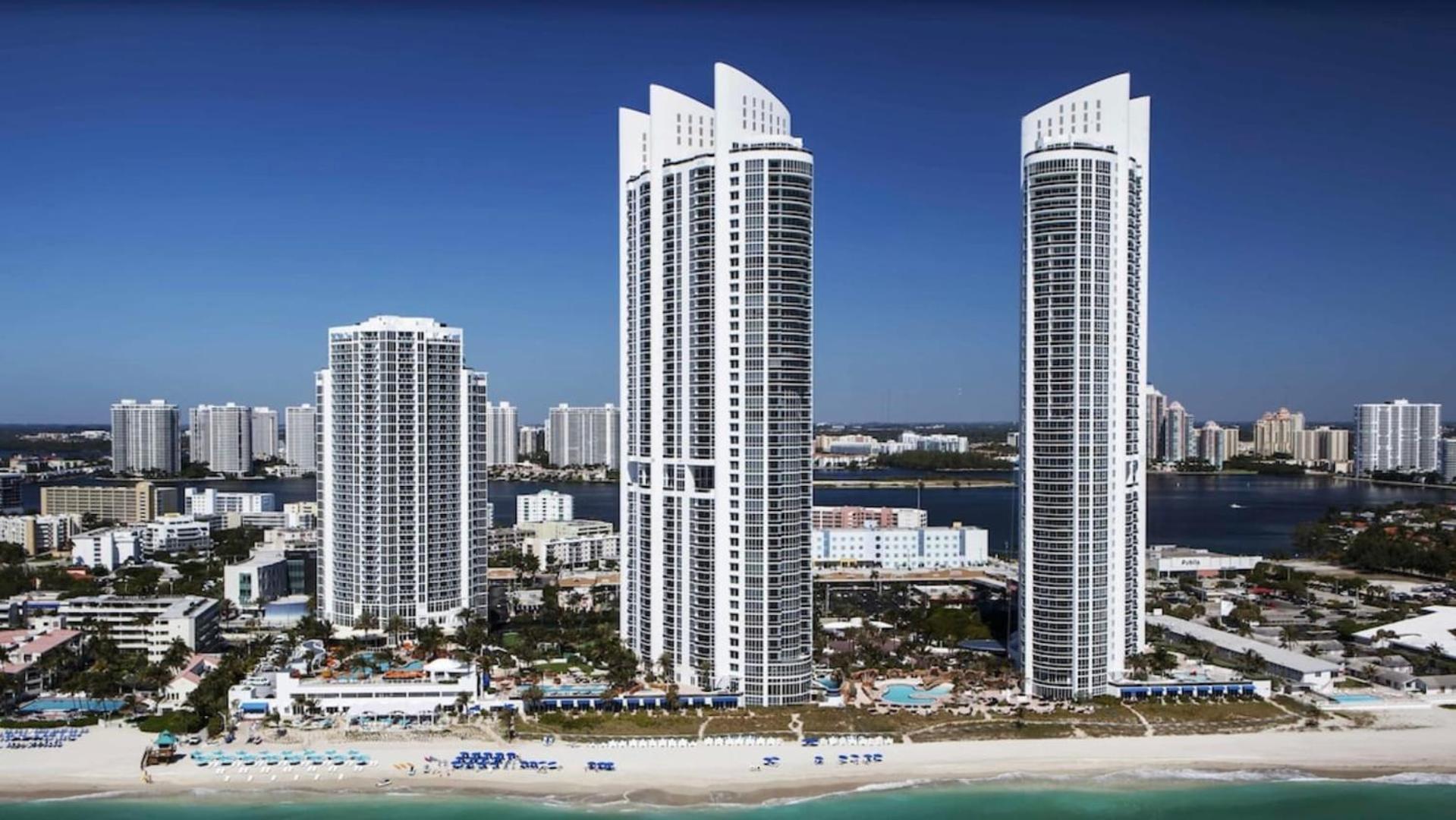 Deluxe Studio Balcony Bay View Amazing Pool Hotel Sunny Isles Beach Exterior photo